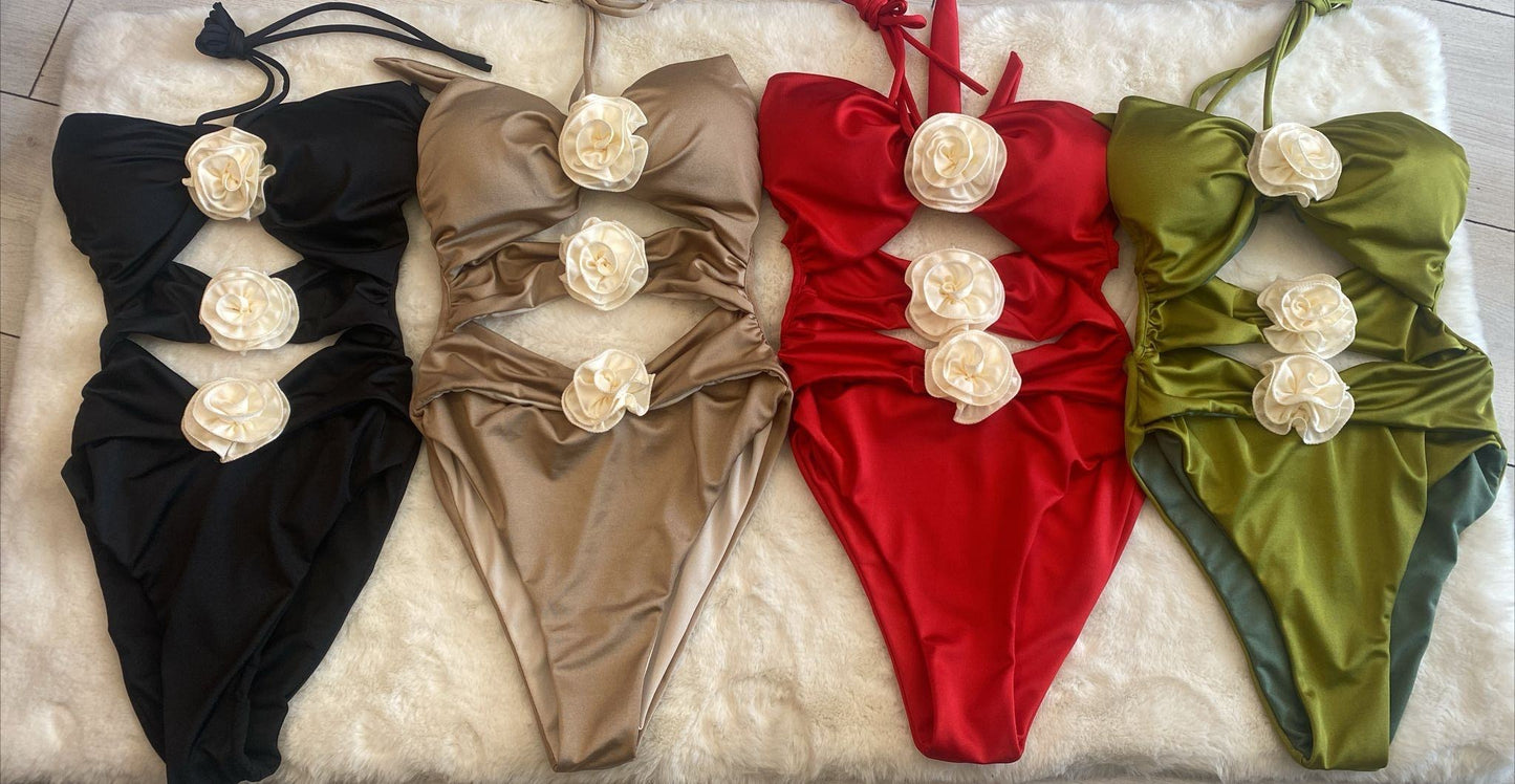 Costume Roses