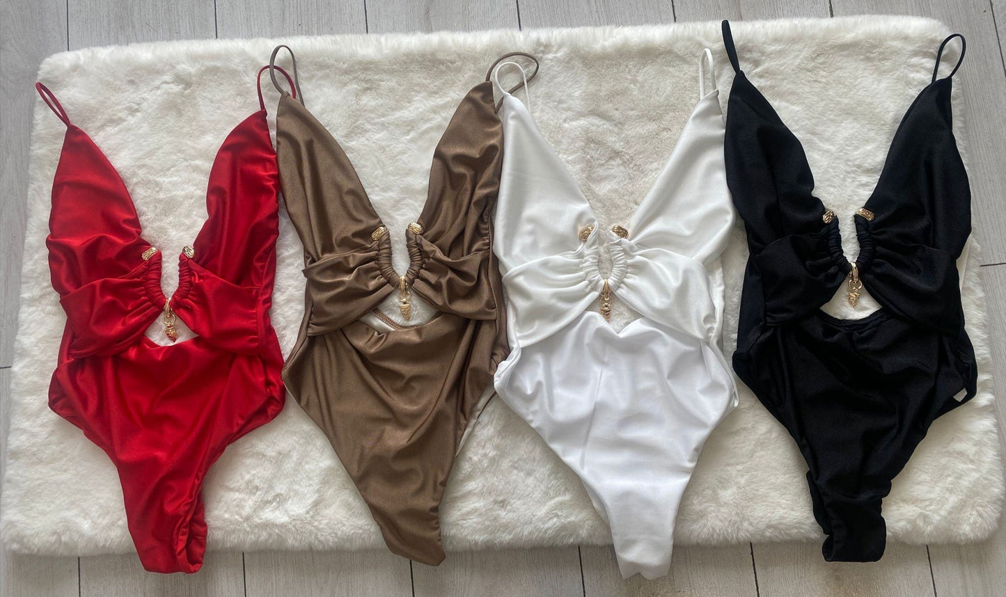 Costume jewels
